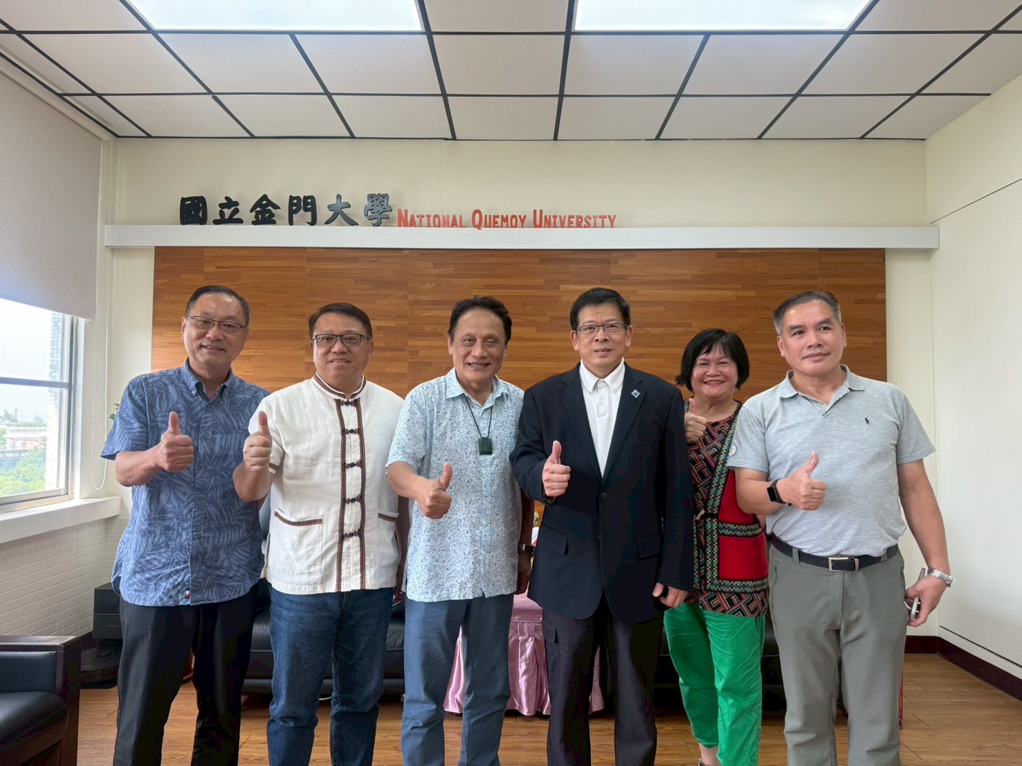 1140830(六)原委會長官與校長主任老師一同合照